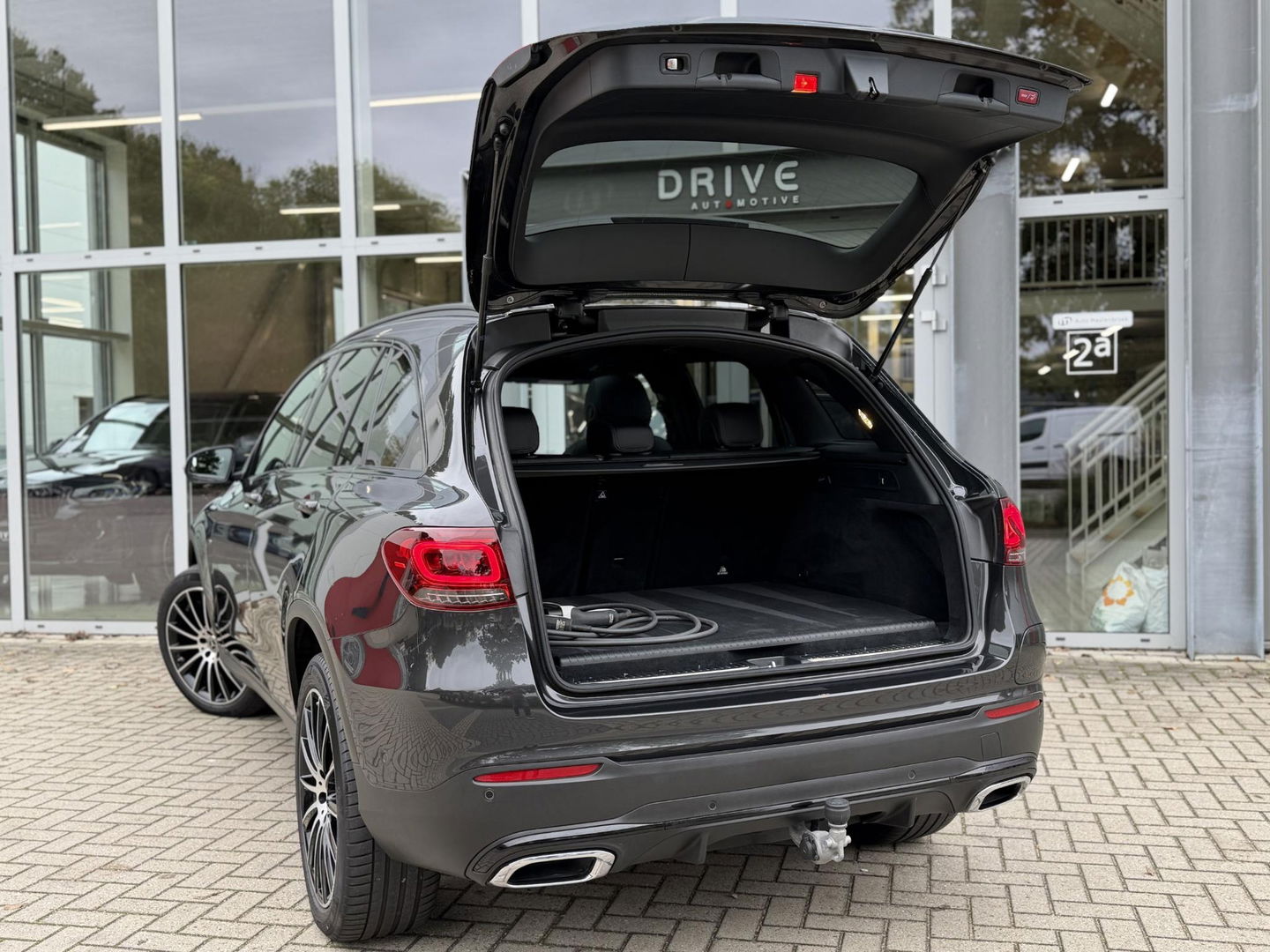Mercedes-Benz GLC 300e 4MATIC Bus Sol. AMG Night|SOH94%|Pano|Ad.Cruise|Burmester|Carplay|Trekhaak