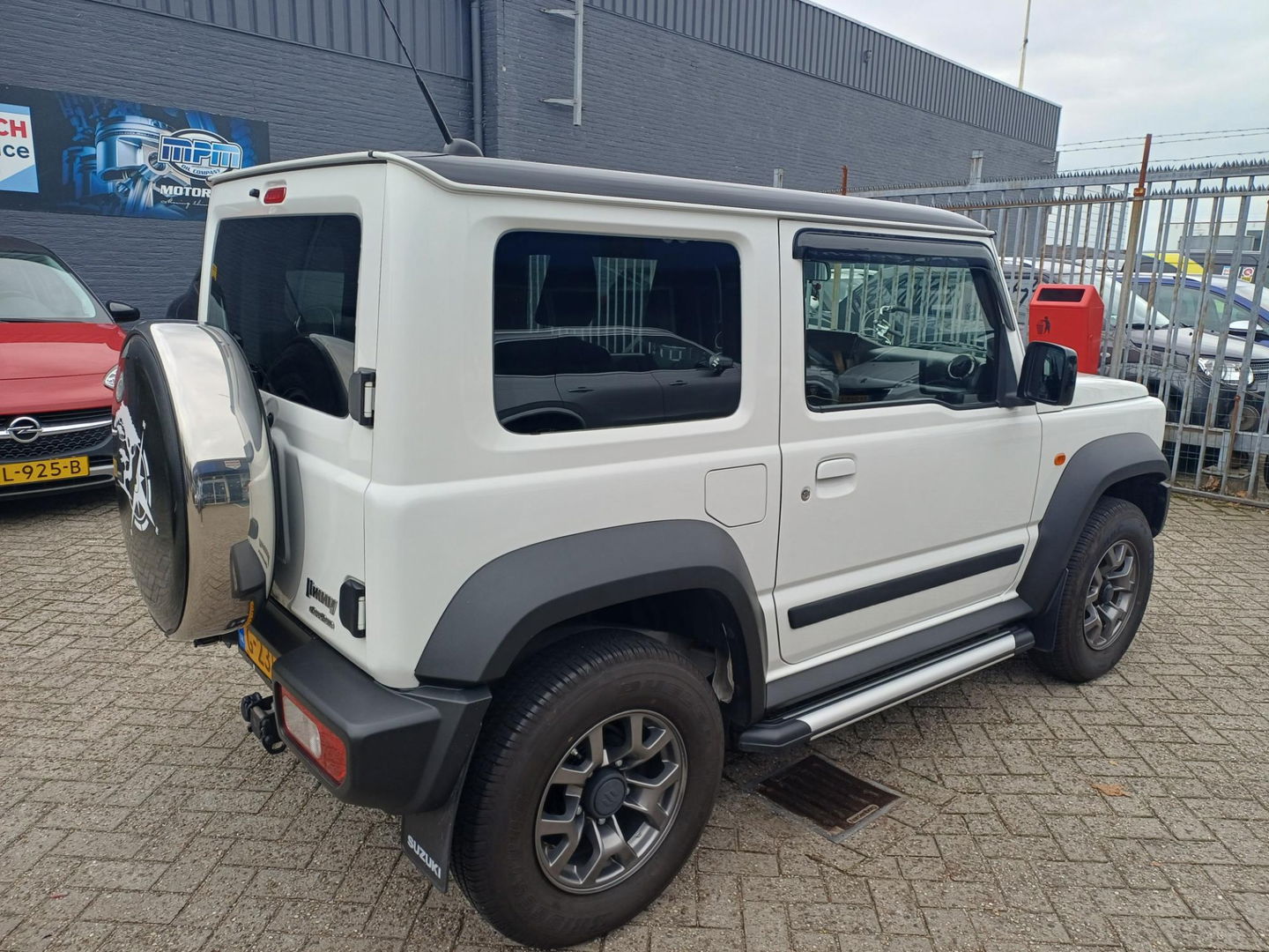 Suzuki Jimny 1.5 STIJL,ALL WHEELDRIVE,AFN TREKHAAK,UNIEKE KILOMETERSTAND, ORGINEEL NEDERLANDSE AUTO ,NAP ,ONDERHOUDSHISTORIE,