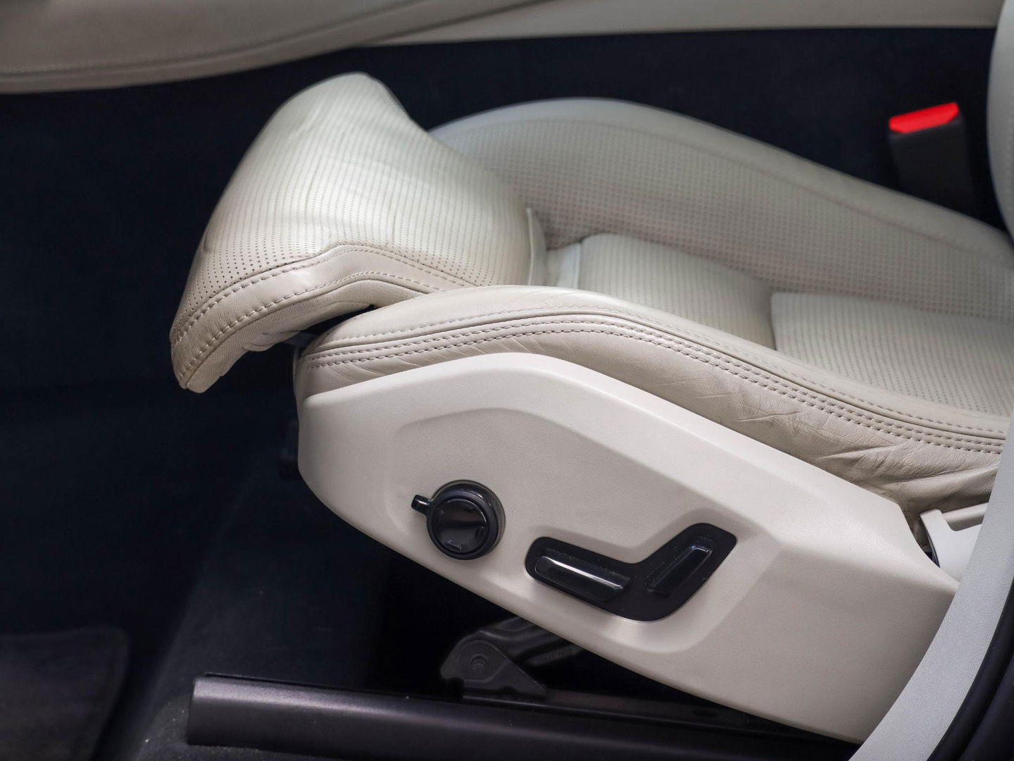 Volvo XC90 T8 AWD Inscription Intro 7p Stoelvent./verwarming Bowers Wilkins 360 Cam