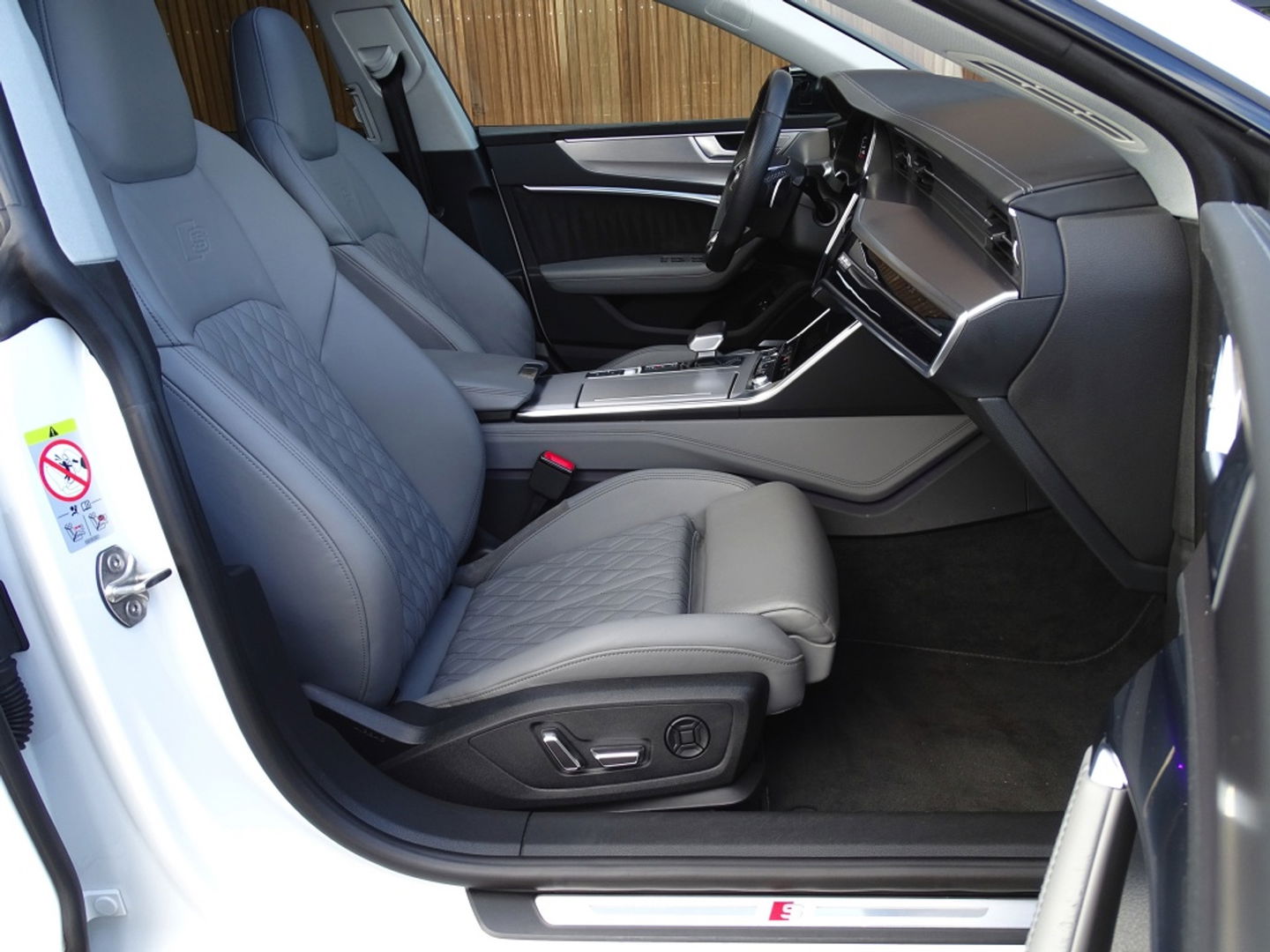 Audi A7 Sportback 55 TFSIe 367PK Quattro / Laser / Nachtzicht / S-Edit. / 360°C