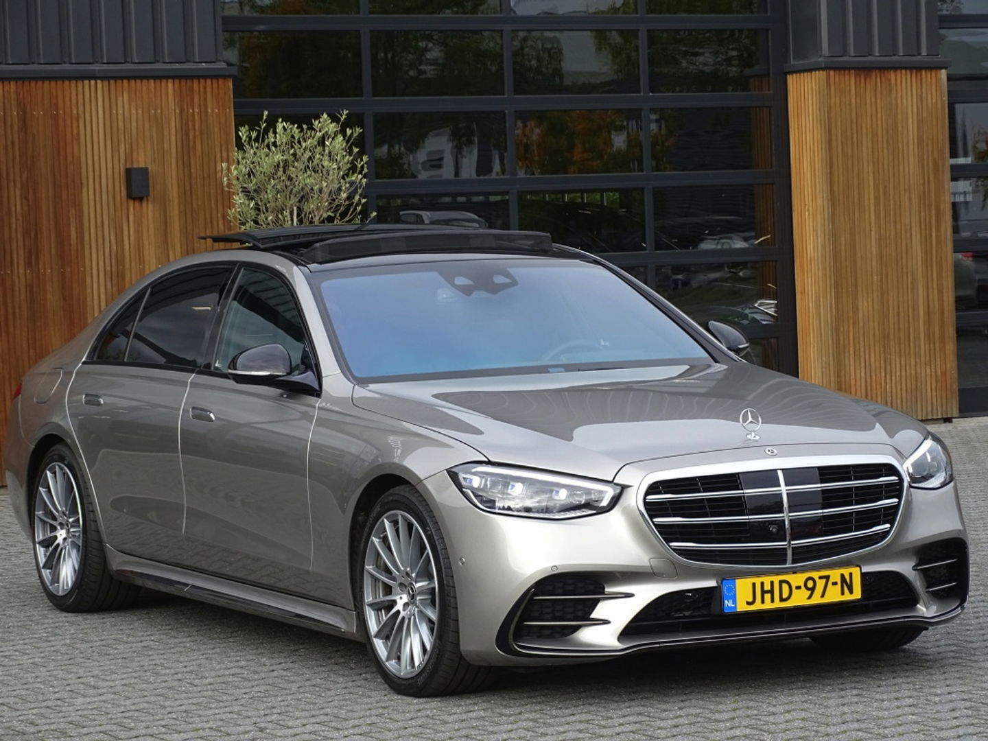 Mercedes-Benz S-Klasse 580 e 4M 510PK Lang AMG L. Designo / Burmester / carbon / VIP