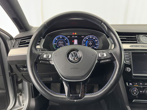Volkswagen Passat Variant 1.4 TSI GTE (INCL.BTW) *HEAD-UP | FULL-LED | LEATHER-MICROFIBRE | DIGI-COCKPIT | KEYLESS | CAMERA | NAVI-FULLMAP | HEATED-COMFORTSEATS | AMBIENT-LIGHT | PRIVACY-GLASS | 17''ALU | TOWBAR*