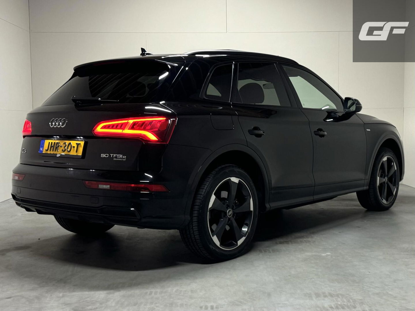Audi Q5 50 TFSIe Quattro Black Edition RS Seats Pano Sfeer CarPlay