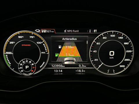 Audi Q5 50 TFSIe Quattro Black Edition RS Seats Pano Sfeer CarPlay
