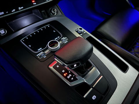 Audi Q5 50 TFSIe Quattro Black Edition RS Seats Pano Sfeer CarPlay