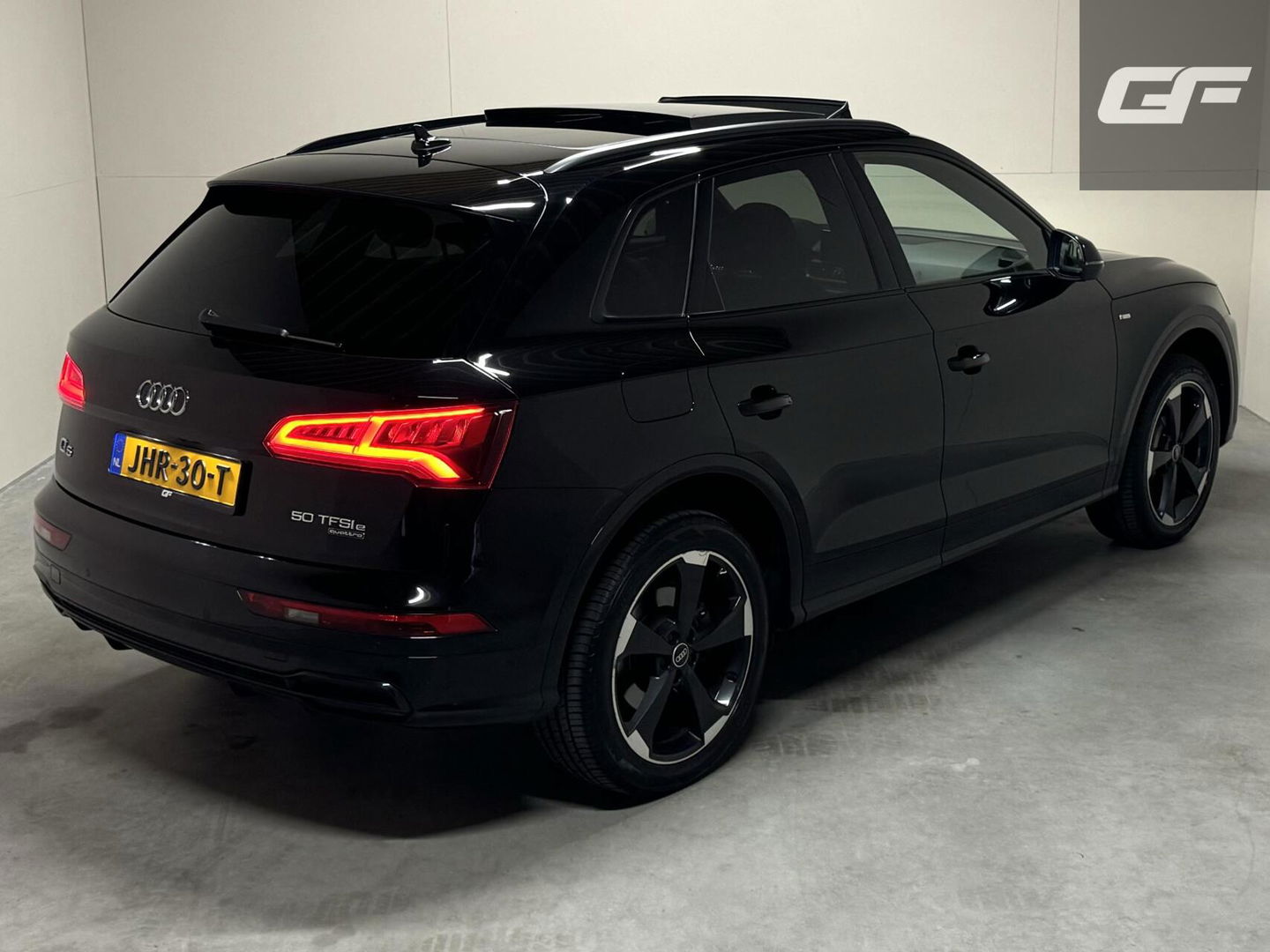Audi Q5 50 TFSIe Quattro Black Edition RS Seats Pano Sfeer CarPlay