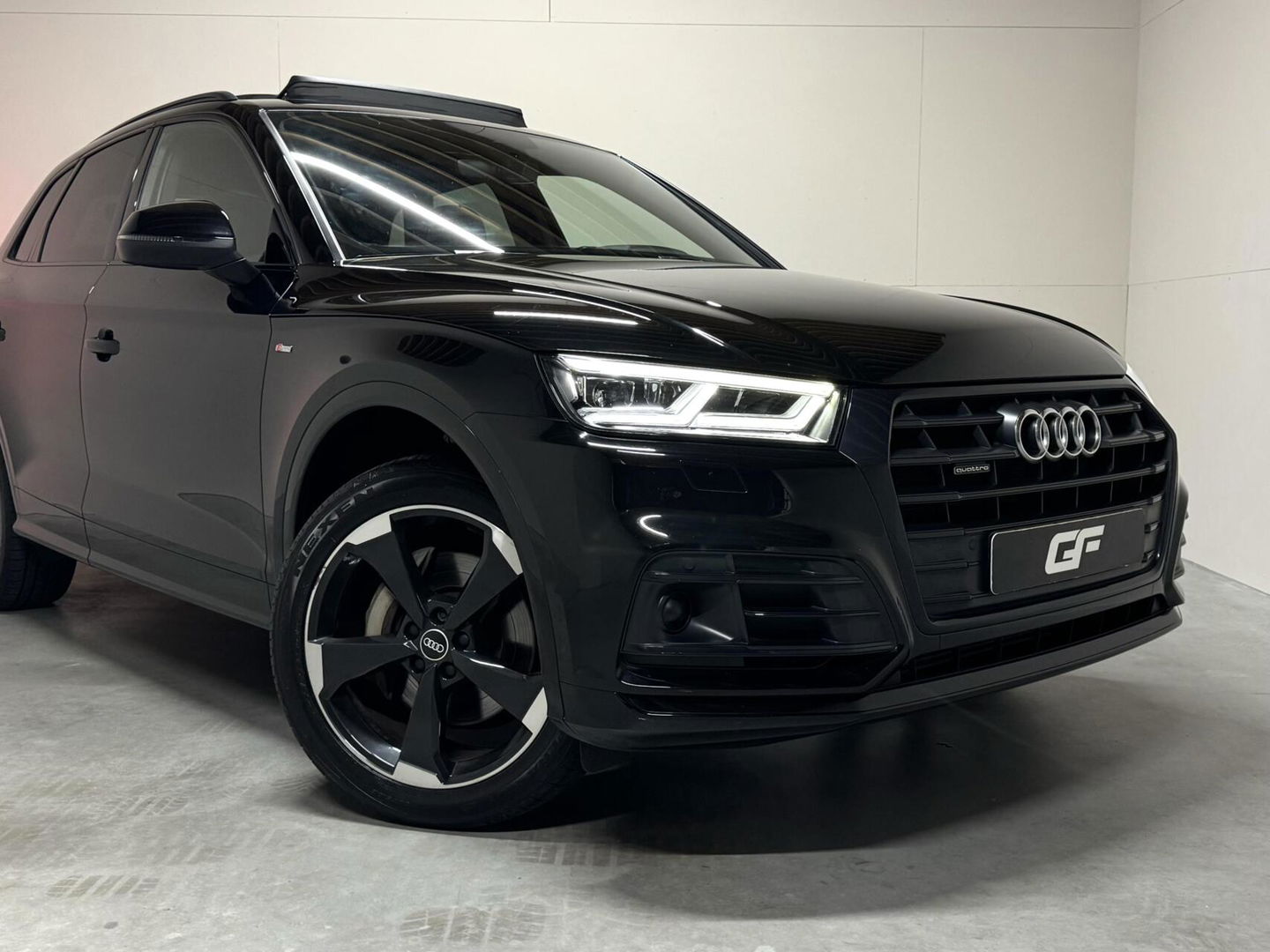 Audi Q5 50 TFSIe Quattro Black Edition RS Seats Pano Sfeer CarPlay
