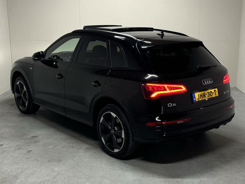 Audi Q5 50 TFSIe Quattro Black Edition RS Seats Pano Sfeer CarPlay