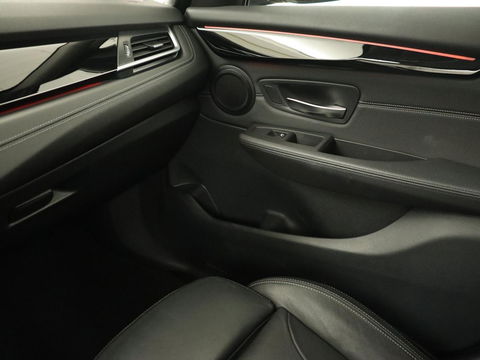 BMW 2 Serie Active Tourer 220i High Executive | Trekhaak | Head-up display | Cruise Control | lederen bekleding | LED koplampen | Navigatie | Stoelverwarming | LMV 17 |