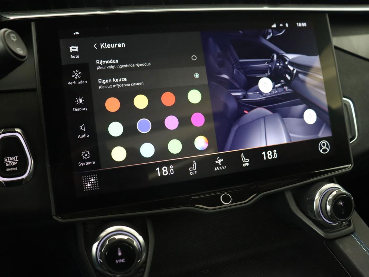 Lynk & Co 01 1.5 Plug In | Panoramadak | Infinity by Harman | Camera | Adaptive cruise | Stoelverwarming | Carplay | Memory | Full LED