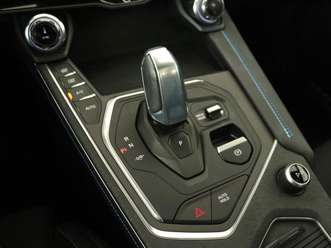 Lynk & Co 01 1.5 Plug In | Panoramadak | Infinity by Harman | Camera | Adaptive cruise | Stoelverwarming | Carplay | Memory | Full LED