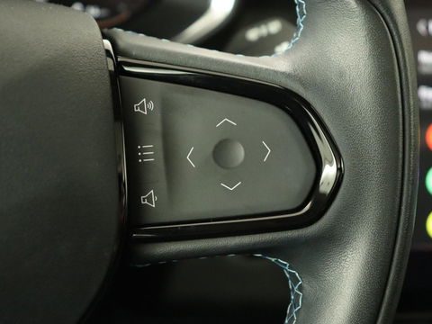 Lynk & Co 01 1.5 Plug In | Panoramadak | Infinity by Harman | Camera | Adaptive cruise | Stoelverwarming | Carplay | Memory | Full LED
