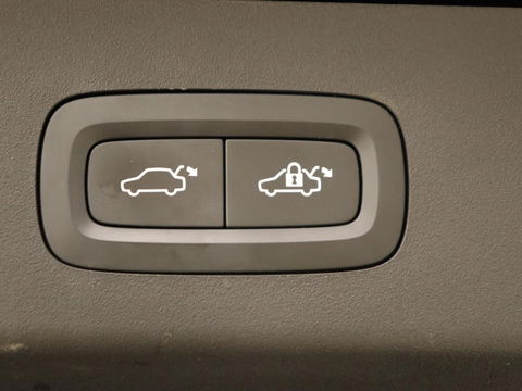 Lynk & Co 01 1.5 Plug In | Panoramadak | Infinity by Harman | Camera | Adaptive cruise | Stoelverwarming | Carplay | Memory | Full LED