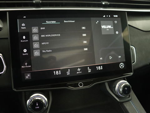 Lynk & Co 01 1.5 Plug In | Panoramadak | Infinity by Harman | Camera | Adaptive cruise | Stoelverwarming | Carplay | Memory | Full LED