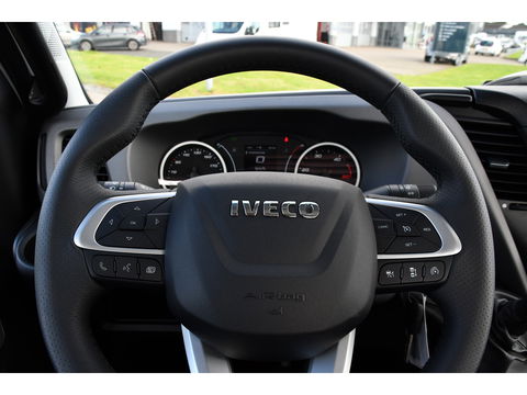 Iveco 35S18 Daily | Oprijwagen | Geveerde stoel | 3,5t trekgw. | Adaptive CC | LED NAV ECC Adaptive CC | Faustmann opbouw | 1100 KG Laadvermogen