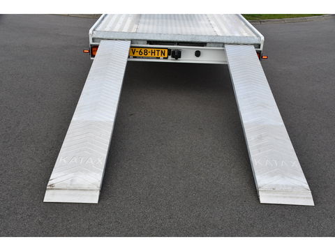 Iveco 35S18 Daily | Oprijwagen | Geveerde stoel | 3,5t trekgw. | Adaptive CC | LED NAV ECC Adaptive CC | Faustmann opbouw | 1100 KG Laadvermogen