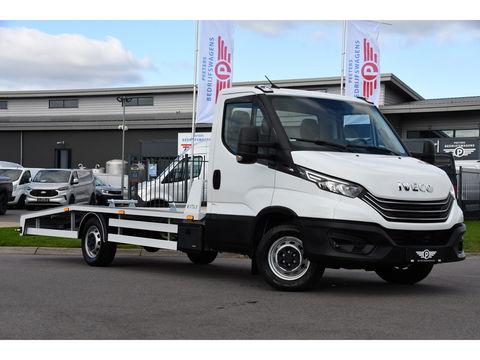 Iveco 35S18 Daily | Oprijwagen | Geveerde stoel | 3,5t trekgw. | Adaptive CC | LED NAV ECC Adaptive CC | Faustmann opbouw | 1100 KG Laadvermogen