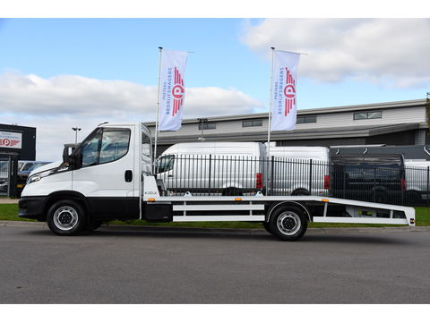 Iveco 35S18 Daily | Oprijwagen | Geveerde stoel | 3,5t trekgw. | Adaptive CC | LED NAV ECC Adaptive CC | Faustmann opbouw | 1100 KG Laadvermogen