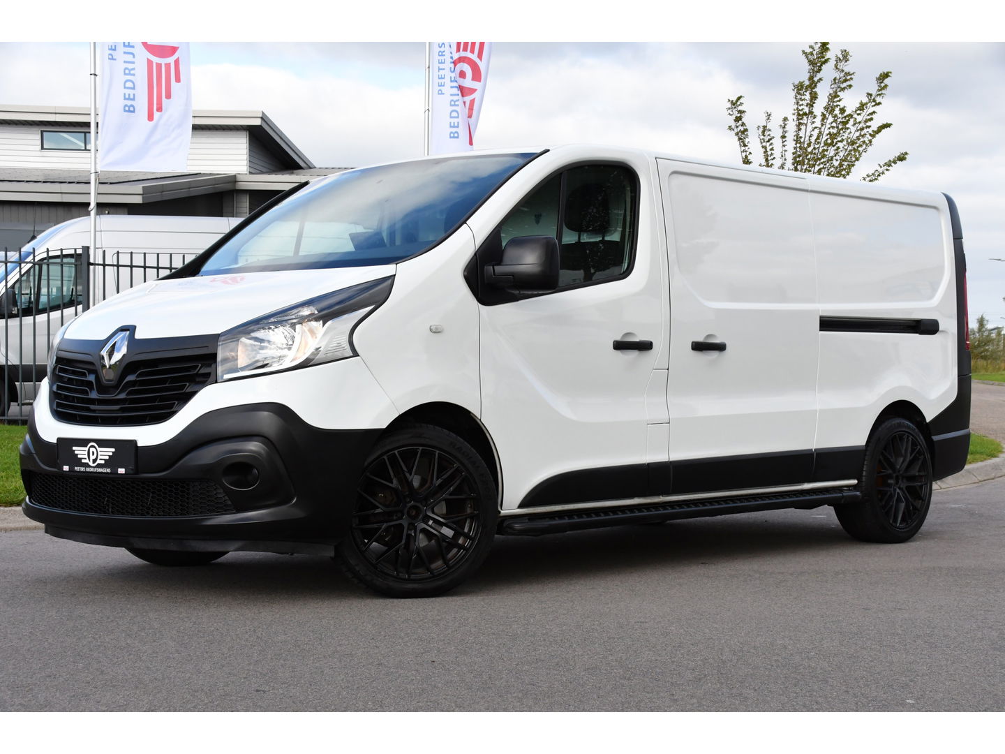 Renault Trafic 1.6 dCi T29 L2H1 PB Edition Cruise, Sensoren, 2 x Schuifdeur, 125pk, Trekhaak, Airco, Uniek!