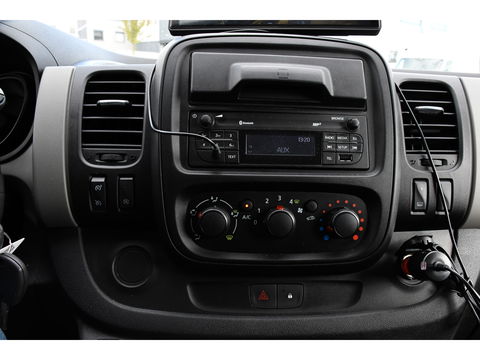 Renault Trafic 1.6 dCi T29 L2H1 PB Edition Cruise, Sensoren, 2 x Schuifdeur, 125pk, Trekhaak, Airco, Uniek!