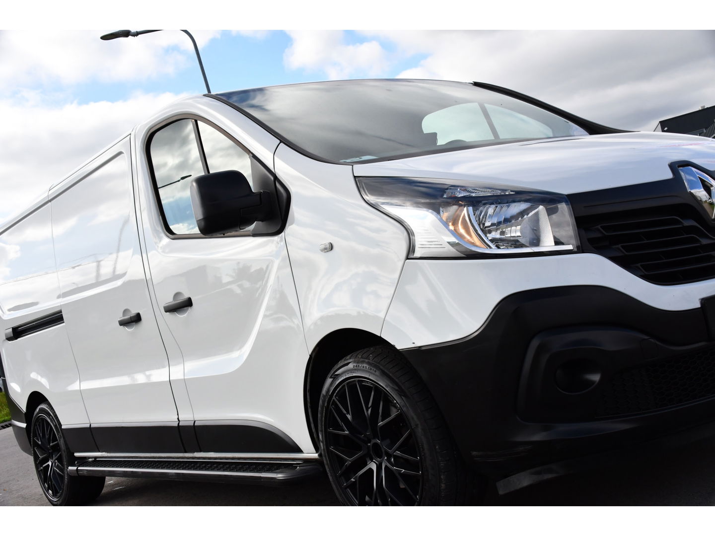 Renault Trafic 1.6 dCi T29 L2H1 PB Edition Cruise, Sensoren, 2 x Schuifdeur, 125pk, Trekhaak, Airco, Uniek!