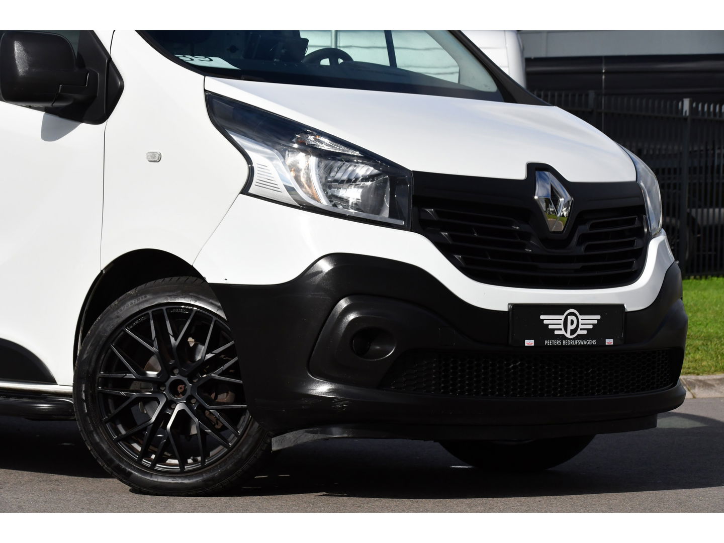 Renault Trafic 1.6 dCi T29 L2H1 PB Edition Cruise, Sensoren, 2 x Schuifdeur, 125pk, Trekhaak, Airco, Uniek!