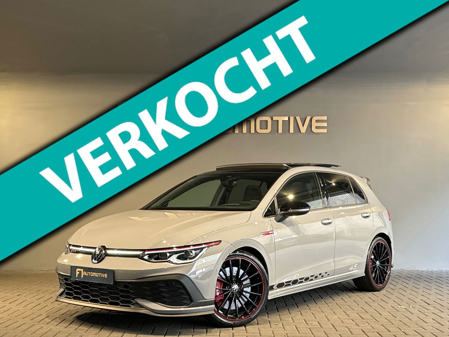 Volkswagen Golf 2.0 TSI GTI Clubsport 45 Jahre Pano|HuD|Akra
