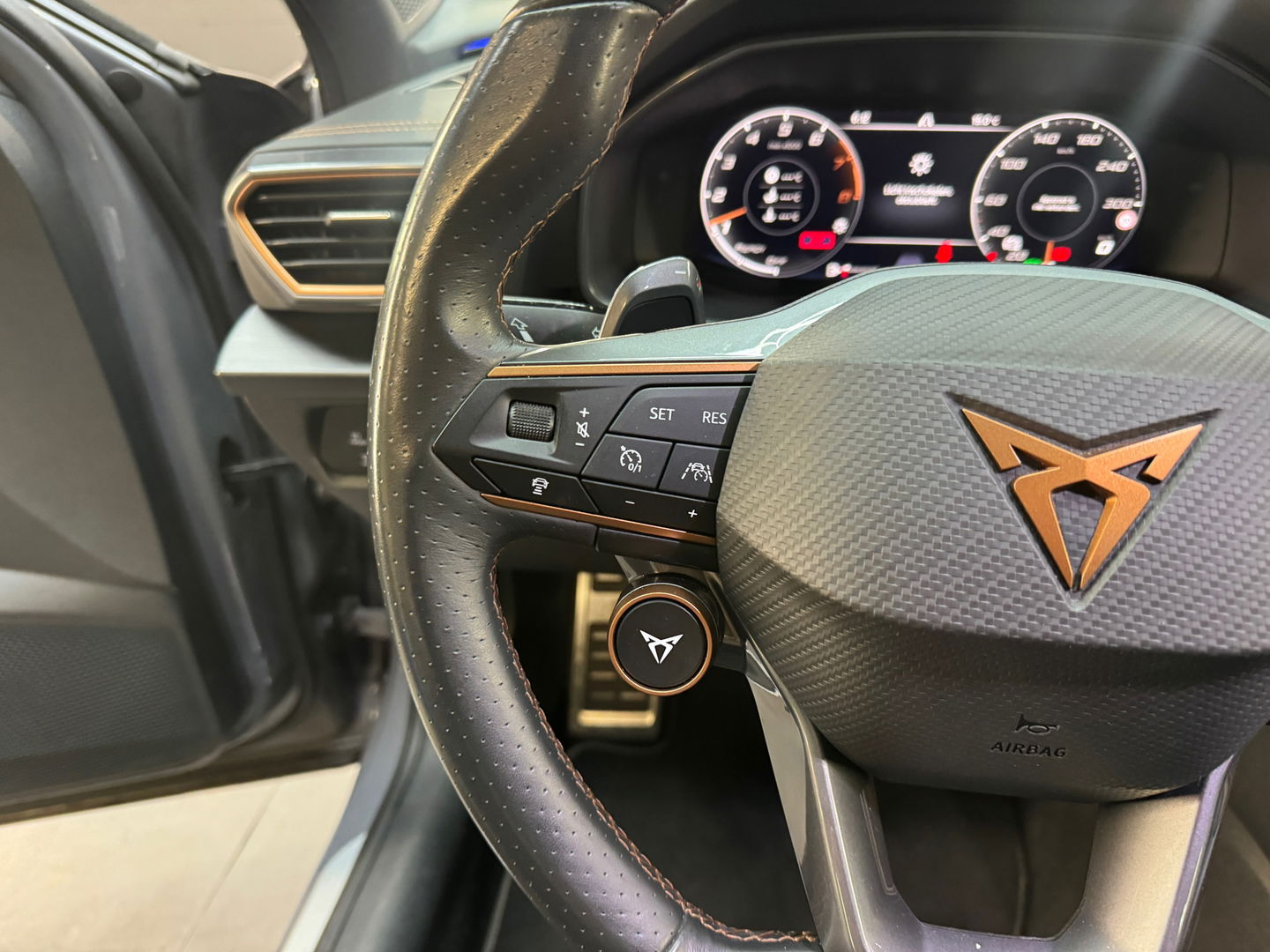 CUPRA Formentor 2.0 TSI 4DRIVE Pano|Memory|Sfeer|Keyless|BTW