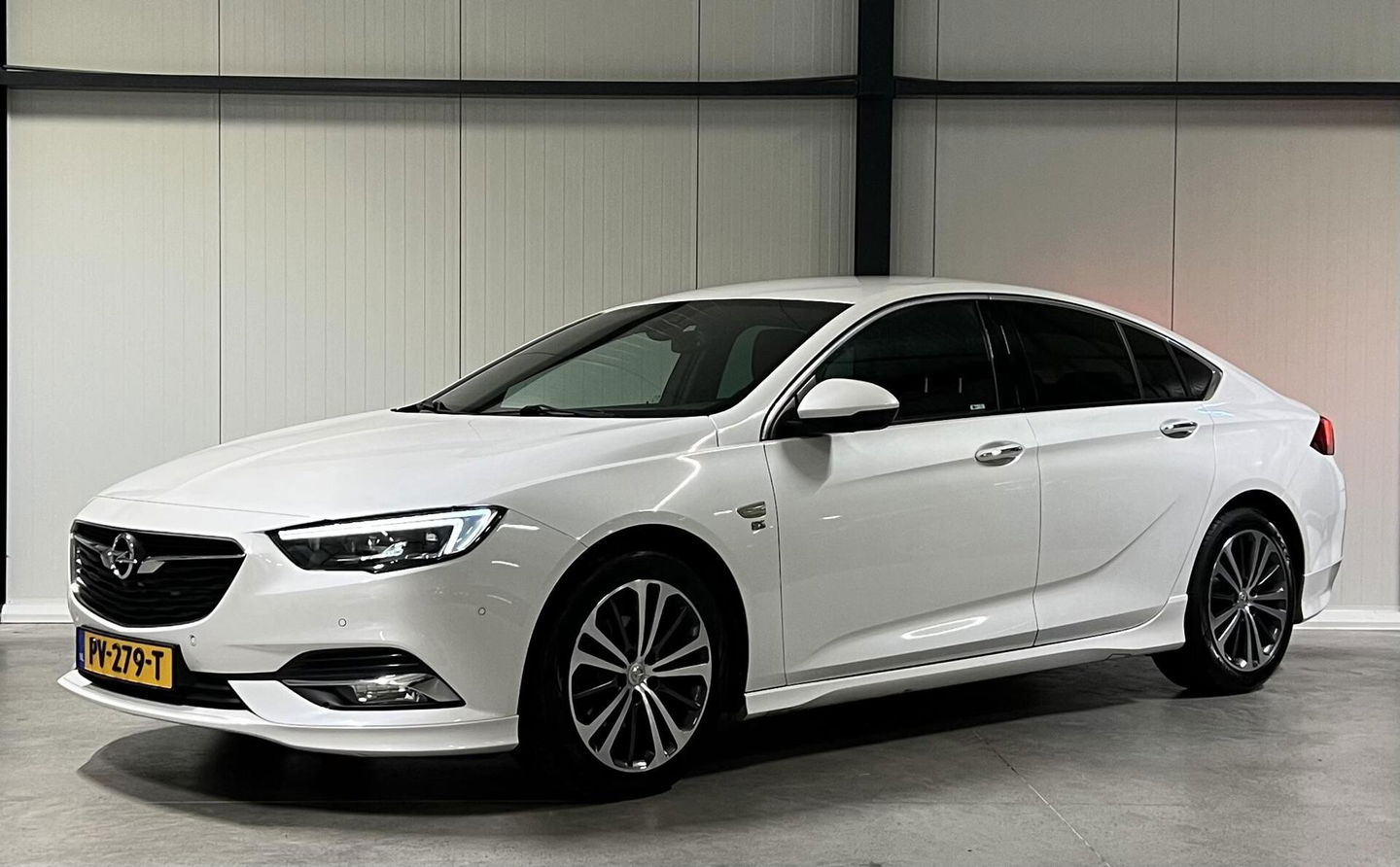 Opel Insignia Grand Sport 1.5 Turbo Innovation OPC-line VOL!