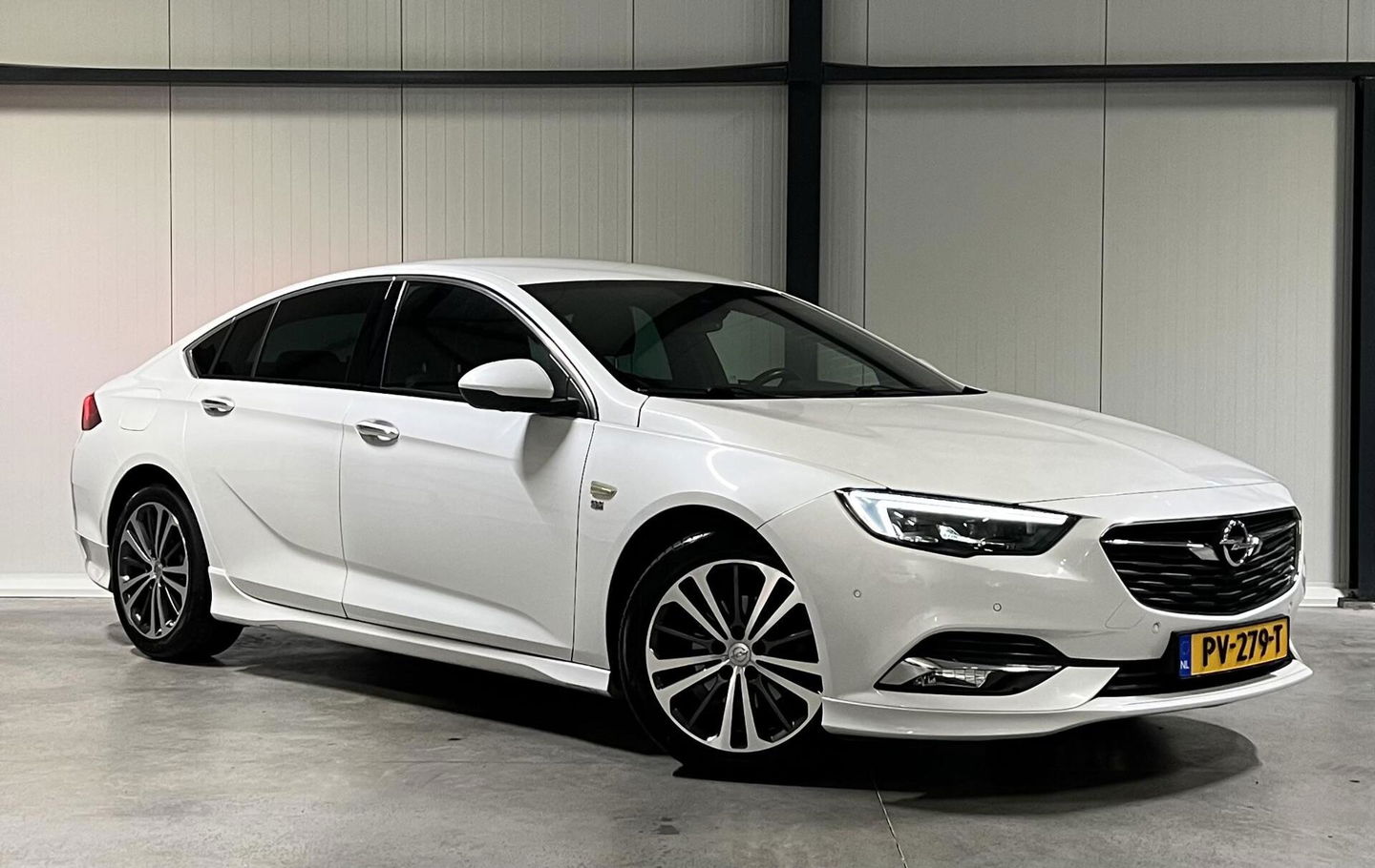 Opel Insignia Grand Sport 1.5 Turbo Innovation OPC-line VOL!