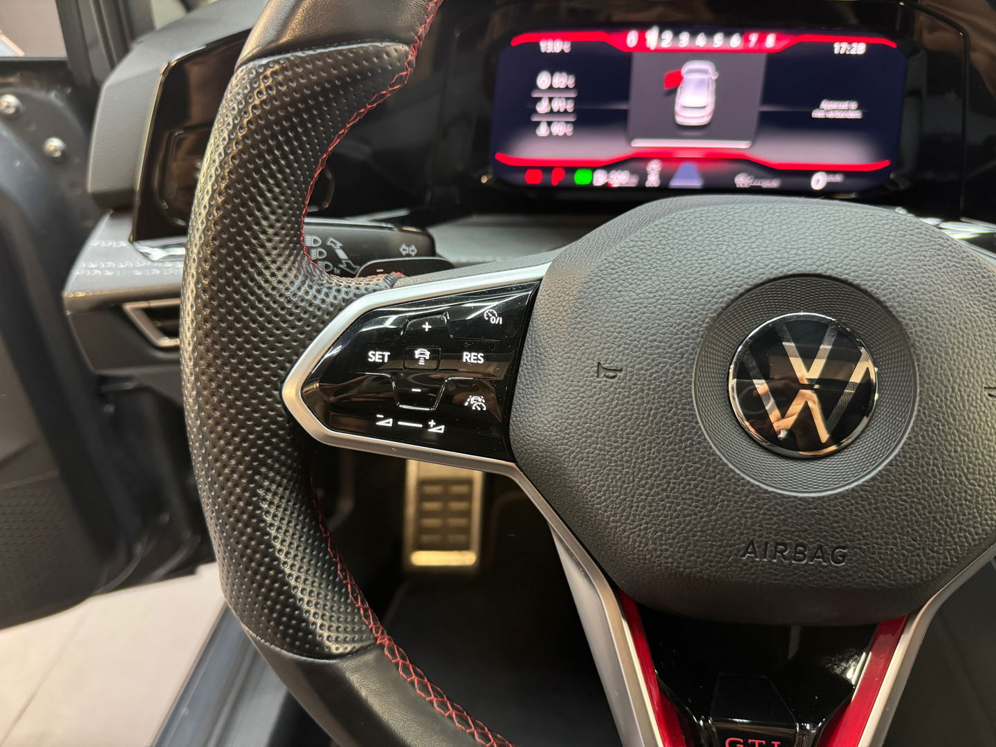 Volkswagen Golf 2.0 TSI GTI Clubsport Pano|HuD|H/K|IQ|Keyles