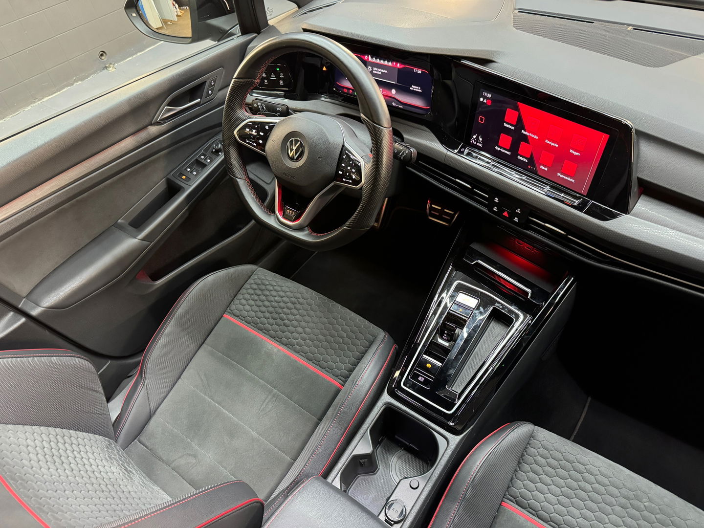 Volkswagen Golf 2.0 TSI GTI Clubsport Pano|HuD|H/K|IQ|Keyles