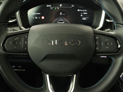 Lynk & Co 01 1.5 Plug In | Panoramadak | Infinity by Harman | Camera | Adaptive cruise | Stoelverwarming | Carplay | Memory | Full LED