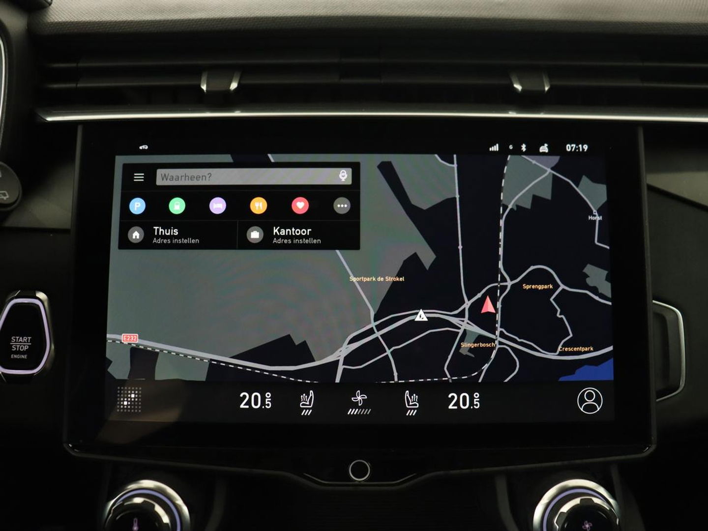 Lynk & Co 01 1.5 Plug In | Panoramadak | Infinity by Harman | Camera | Adaptive cruise | Stoelverwarming | Carplay | Memory | Full LED