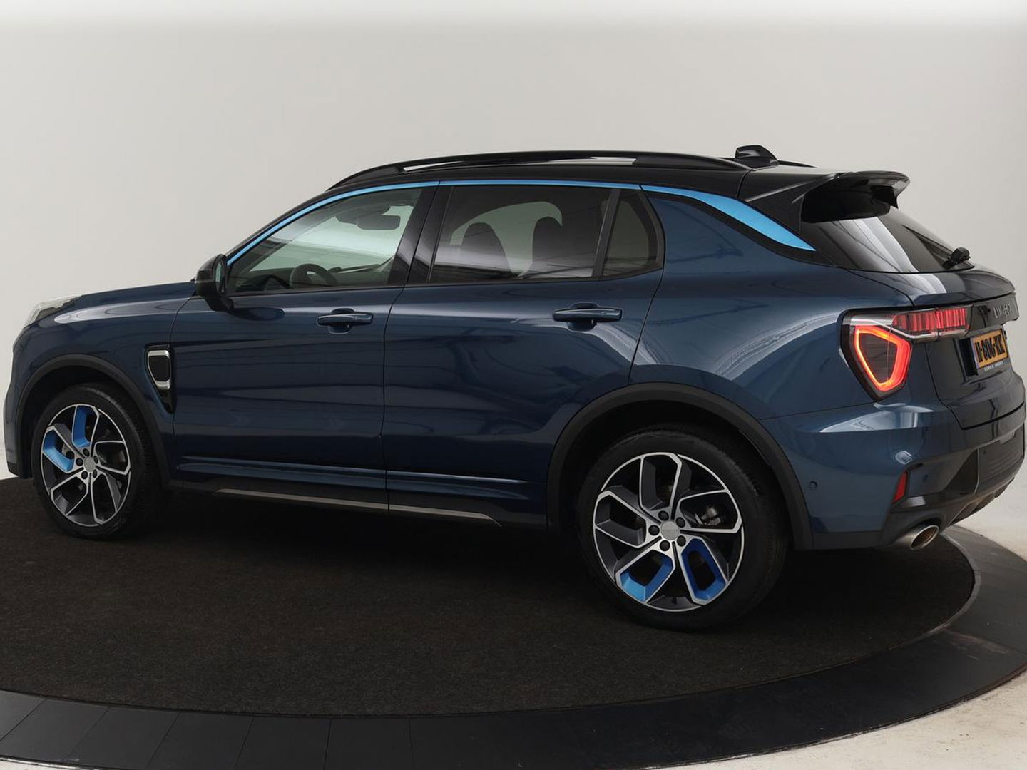 Lynk & Co 01 1.5 Plug In | Panoramadak | Infinity by Harman | Camera | Adaptive cruise | Stoelverwarming | Carplay | Memory | Full LED
