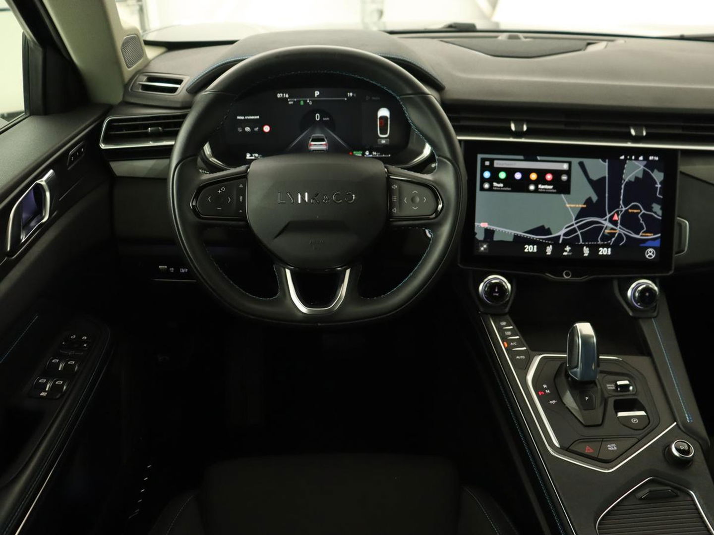 Lynk & Co 01 1.5 Plug In | Panoramadak | Infinity by Harman | Camera | Adaptive cruise | Stoelverwarming | Carplay | Memory | Full LED