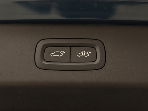 Lynk & Co 01 1.5 Plug In | Panoramadak | Infinity by Harman | Camera | Adaptive cruise | Stoelverwarming | Carplay | Memory | Full LED