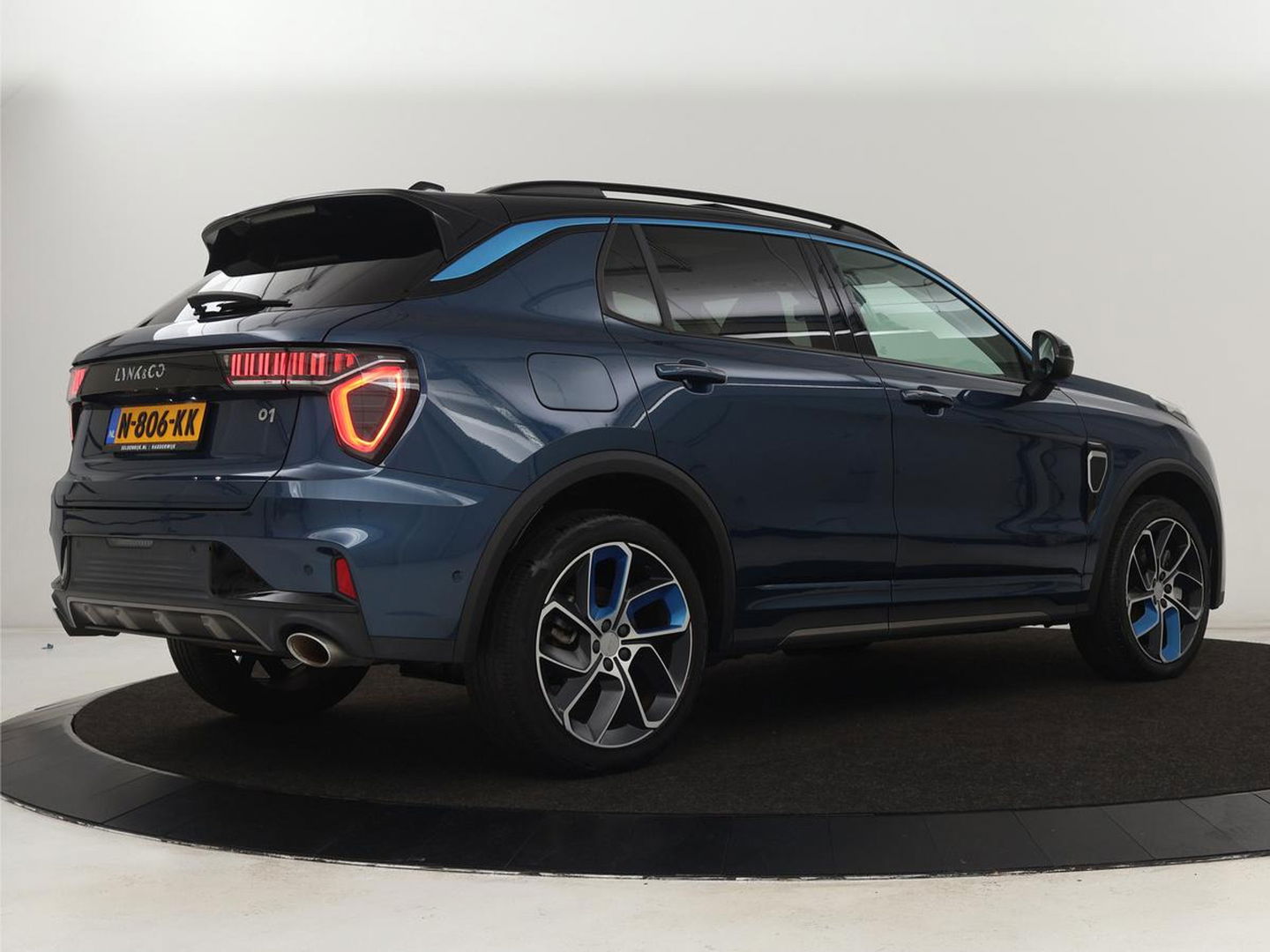 Lynk & Co 01 1.5 Plug In | Panoramadak | Infinity by Harman | Camera | Adaptive cruise | Stoelverwarming | Carplay | Memory | Full LED