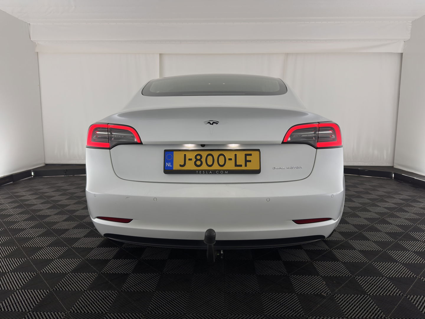Tesla Model 3 Long Range AWD 75 kWh {SOH-87%} (INCL-BTW) Aut. *PANO | AUTO-PILOT | LUXURY-LEATHER | KEYLESS | FULL-LED | MEMORY-PACK | SURROUND-VIEW | DAB | CARPLAY | DIGI-COCKPIT | LANE-ASSIST | COMFORT-SEATS | 18"ALU*