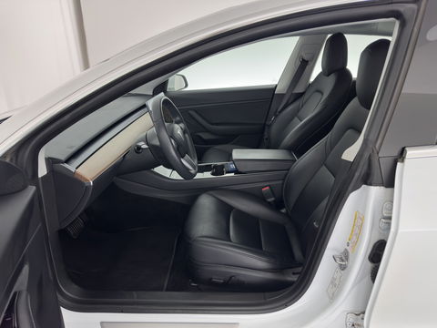 Tesla Model 3 Long Range AWD 75 kWh {SOH-87%} (INCL-BTW) Aut. *PANO | AUTO-PILOT | LUXURY-LEATHER | KEYLESS | FULL-LED | MEMORY-PACK | SURROUND-VIEW | DAB | CARPLAY | DIGI-COCKPIT | LANE-ASSIST | COMFORT-SEATS | 18"ALU*