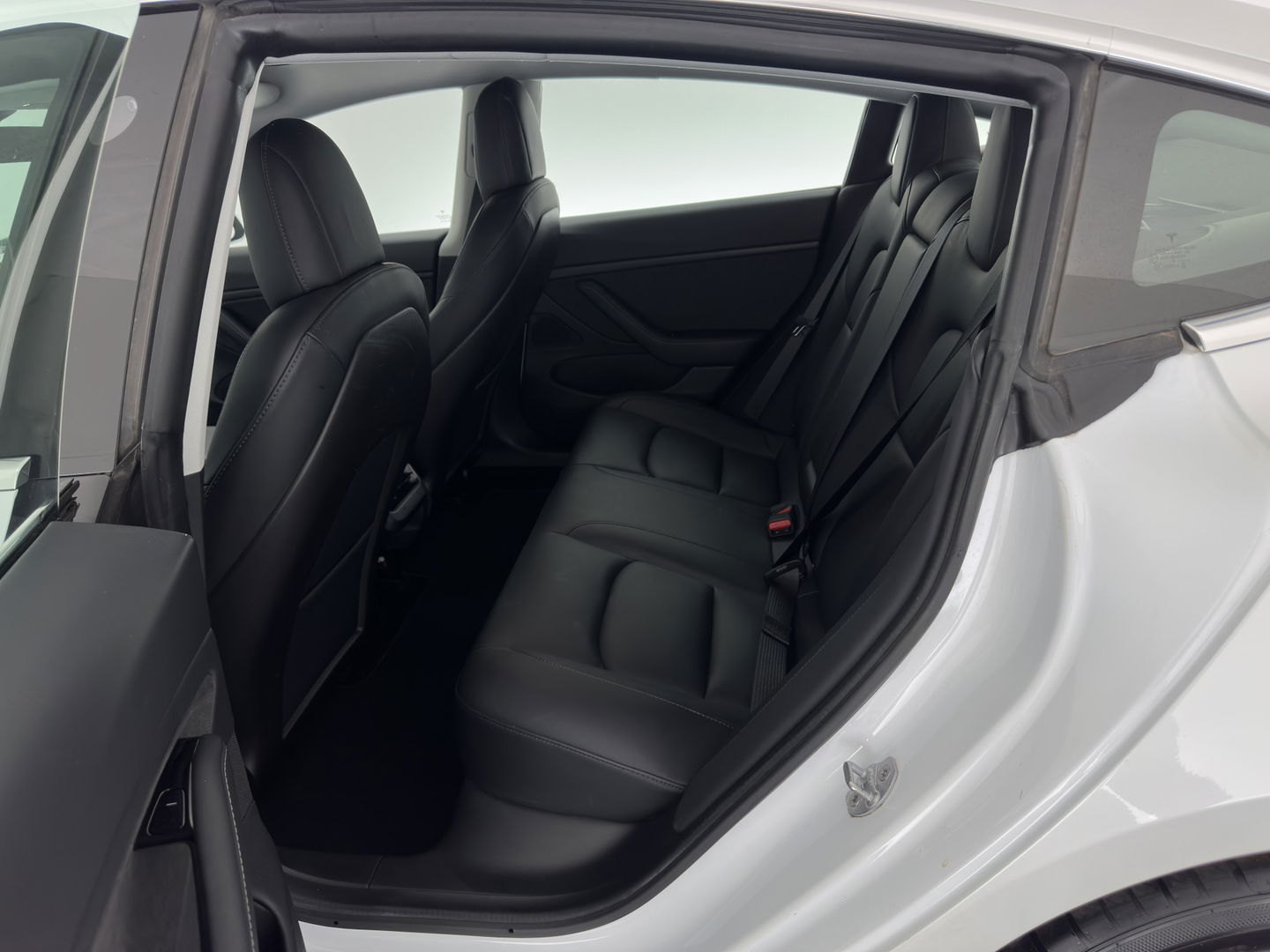 Tesla Model 3 Long Range AWD 75 kWh {SOH-87%} (INCL-BTW) Aut. *PANO | AUTO-PILOT | LUXURY-LEATHER | KEYLESS | FULL-LED | MEMORY-PACK | SURROUND-VIEW | DAB | CARPLAY | DIGI-COCKPIT | LANE-ASSIST | COMFORT-SEATS | 18"ALU*