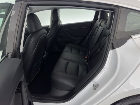 Tesla Model 3 Long Range AWD 75 kWh {SOH-87%} (INCL-BTW) Aut. *PANO | AUTO-PILOT | LUXURY-LEATHER | KEYLESS | FULL-LED | MEMORY-PACK | SURROUND-VIEW | DAB | CARPLAY | DIGI-COCKPIT | LANE-ASSIST | COMFORT-SEATS | 18"ALU*