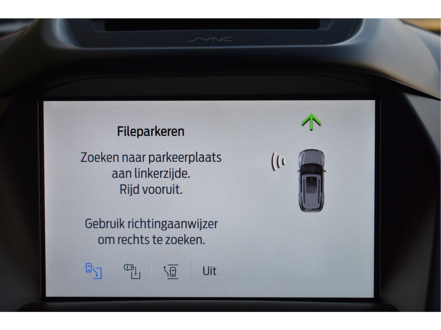 Ford Kuga 1.5 EcoBoost Winterpack 150 pk | Stoel- & stuurverwarming | Navigatie | Bluetooth | PDC rondom | Allweathers | Historie