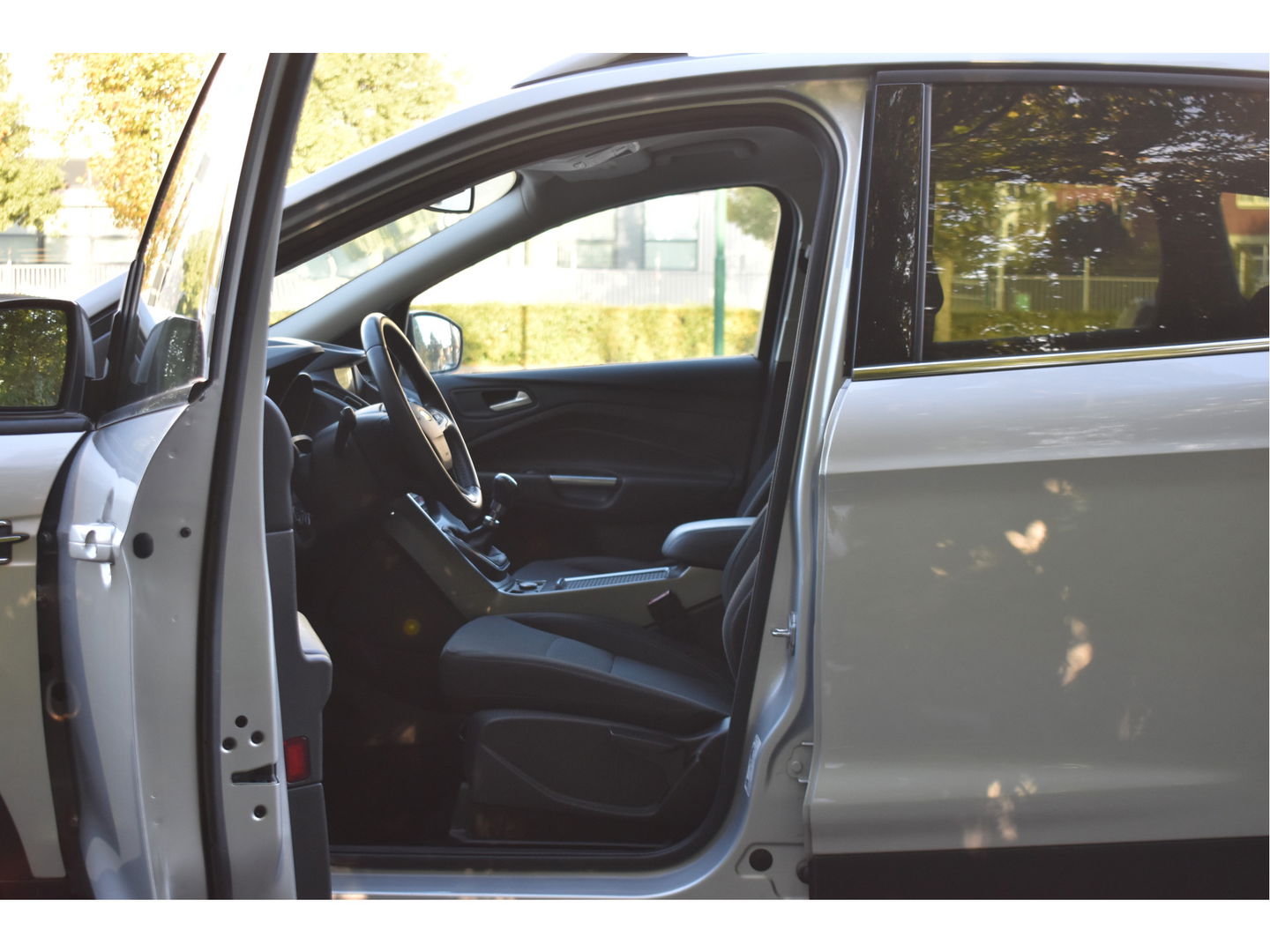 Ford Kuga 1.5 EcoBoost Winterpack 150 pk | Stoel- & stuurverwarming | Navigatie | Bluetooth | PDC rondom | Allweathers | Historie