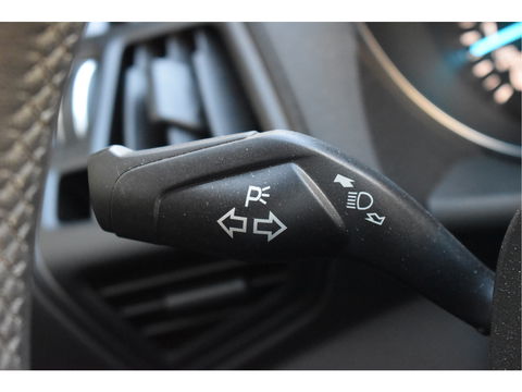 Ford Kuga 1.5 EcoBoost Winterpack 150 pk | Stoel- & stuurverwarming | Navigatie | Bluetooth | PDC rondom | Allweathers | Historie