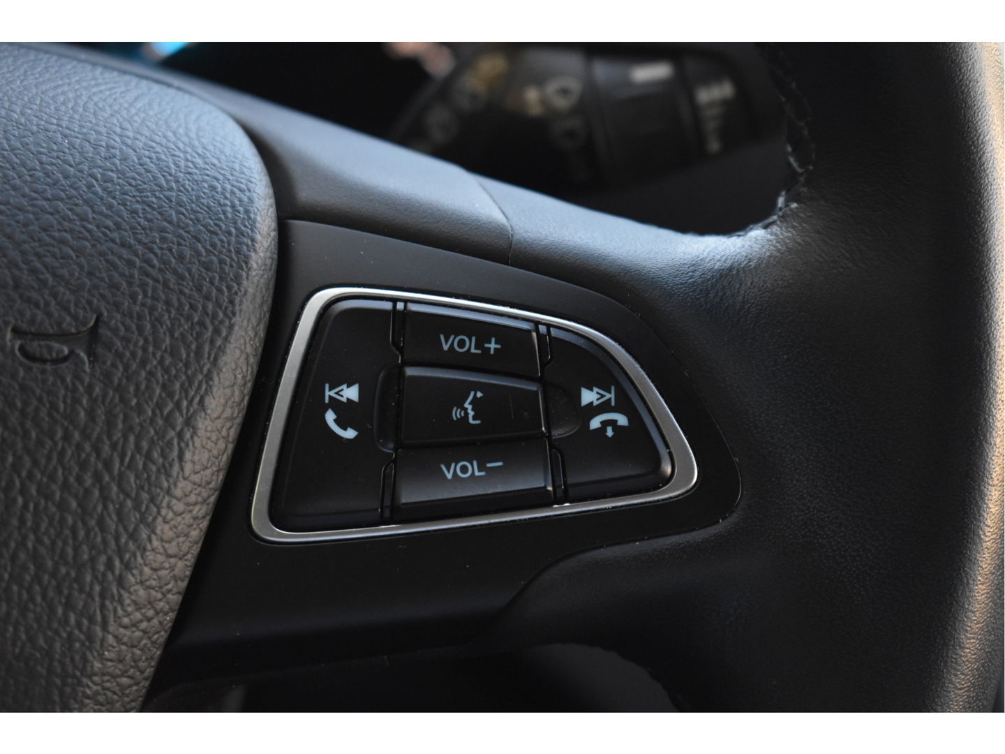 Ford Kuga 1.5 EcoBoost Winterpack 150 pk | Stoel- & stuurverwarming | Navigatie | Bluetooth | PDC rondom | Allweathers | Historie