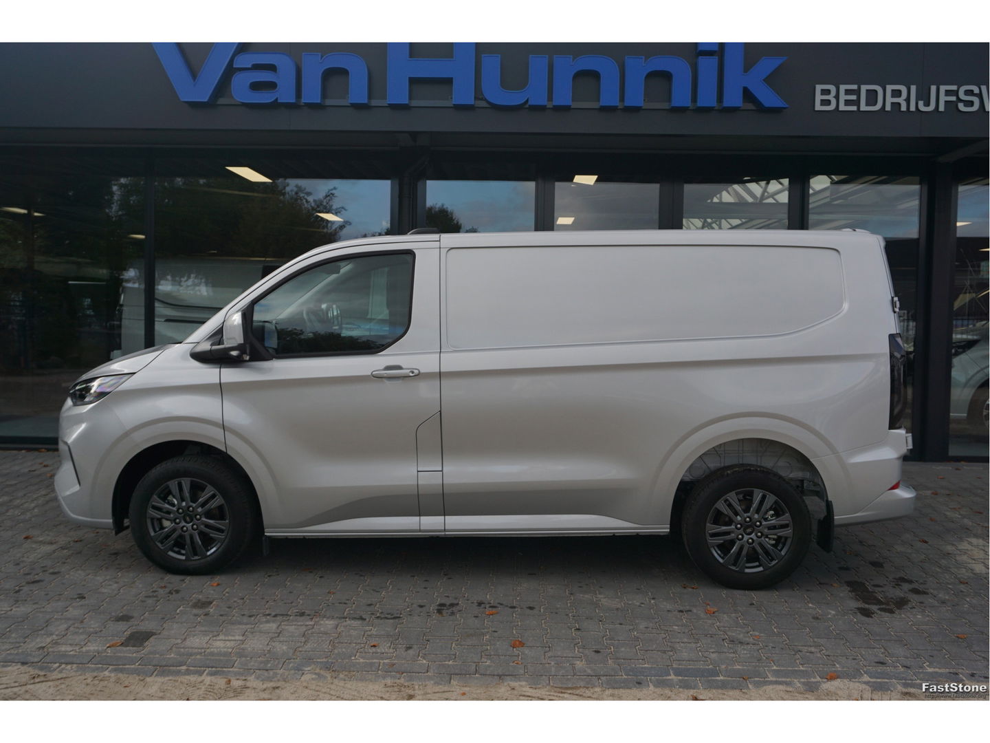 Ford Transit Custom 300S 150PK Limited BPM VRIJ!! Navi, Cam, Adap. Cruise, 17" LM, Trekhaak!! NR. A179