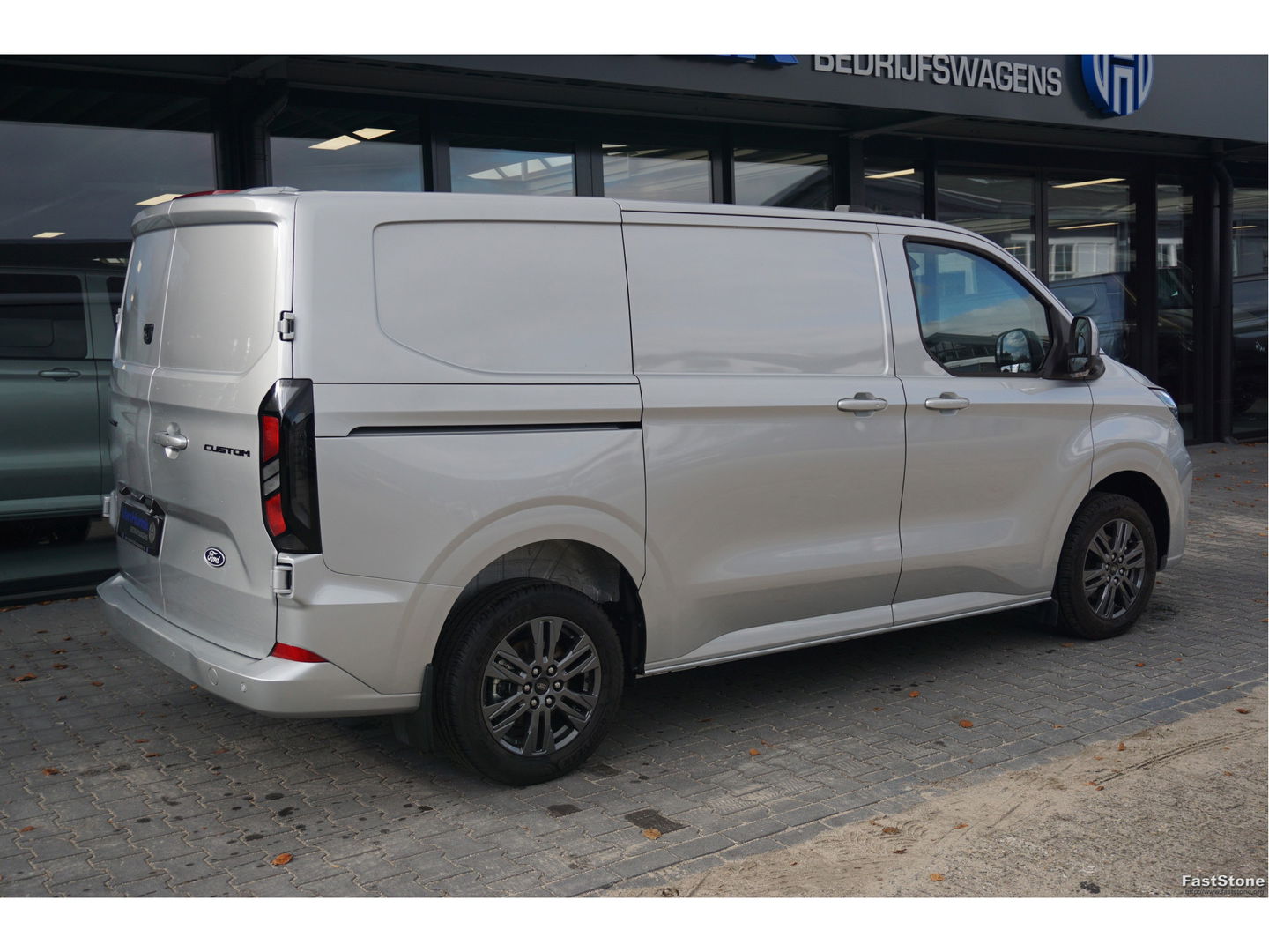 Ford Transit Custom 300S 150PK Limited BPM VRIJ!! Navi, Cam, Adap. Cruise, 17" LM, Trekhaak!! NR. A179