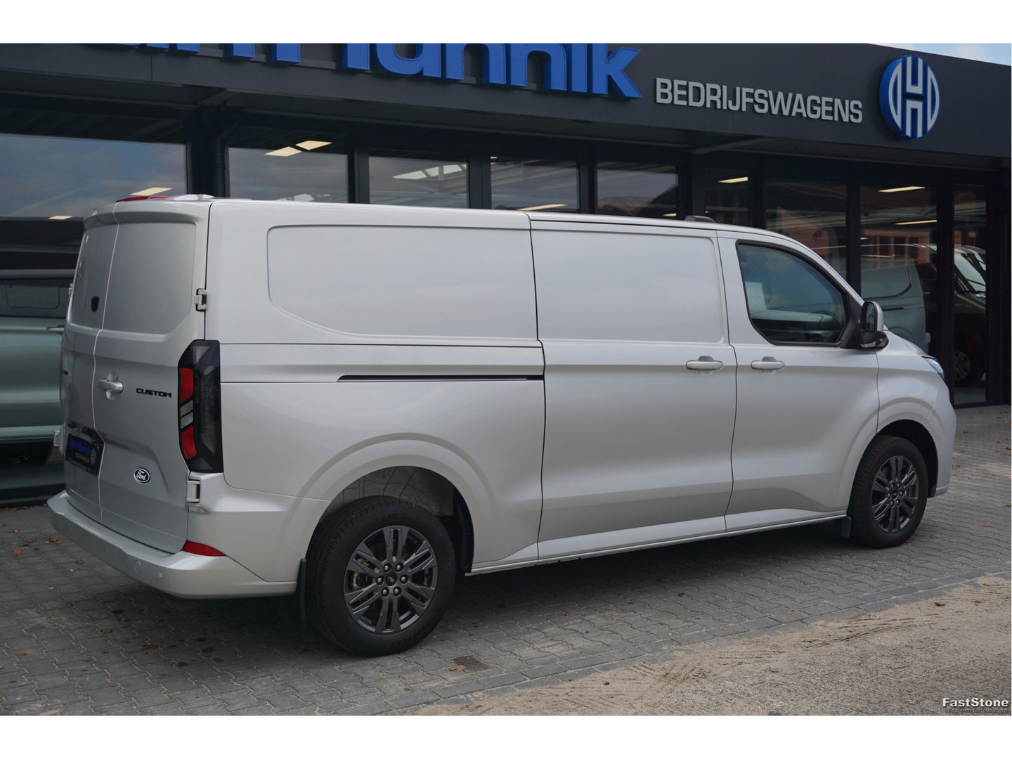 Ford Transit Custom 300L 150PK Limited BPM VRIJ!! Navi, Cam, Adap. Cruise, 17" LM, Trekhaak!! NR. A183