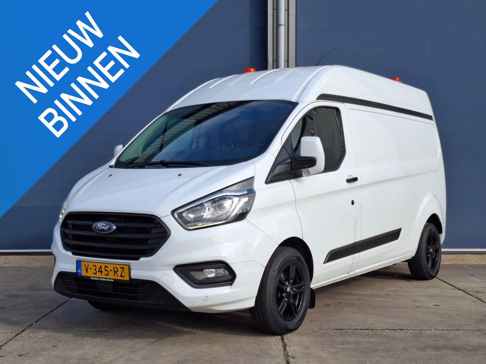 Ford Transit Custom 320 2.0 TDCI L2H2 Trend AIRCO / CRUISE CONTROLE / VERHOOGD / N.A.P / EURO 6